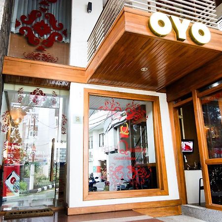 Oyo 229 Hi Quality Hotel Bandung Buitenkant foto