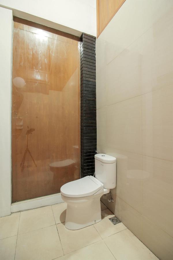 Oyo 229 Hi Quality Hotel Bandung Buitenkant foto
