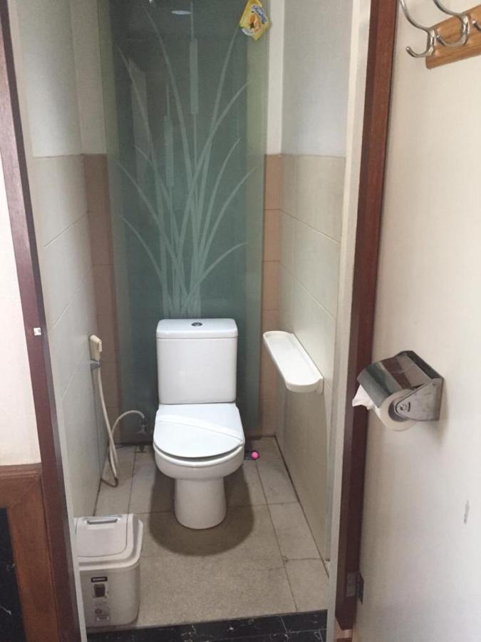 Oyo 229 Hi Quality Hotel Bandung Buitenkant foto
