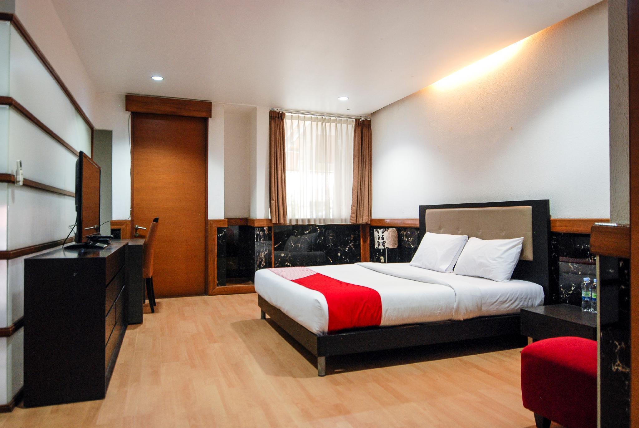 Oyo 229 Hi Quality Hotel Bandung Buitenkant foto
