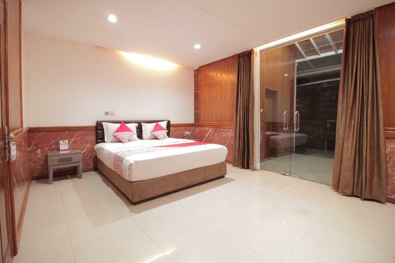 Oyo 229 Hi Quality Hotel Bandung Buitenkant foto