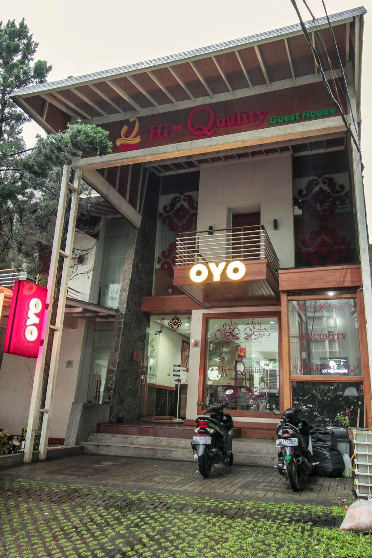 Oyo 229 Hi Quality Hotel Bandung Buitenkant foto